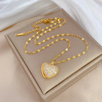 Manu zircon heart necklace