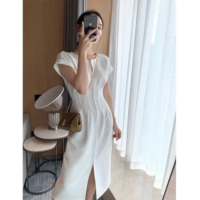 Lunaria White Dress of sculpted elegance and summer purity