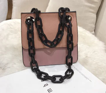 Chic Vintage Chain Bag with Decorative Design