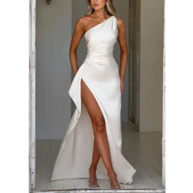 Solara Mist – Dress shaped by breeze and effortless art