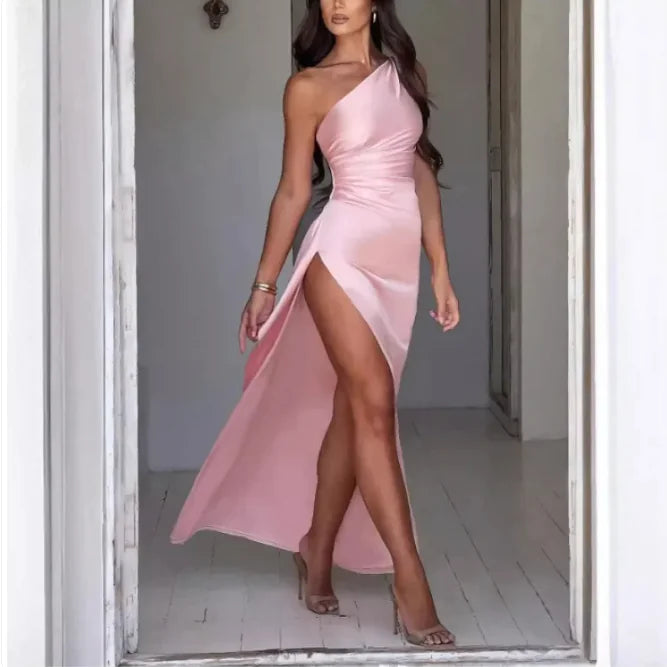 Solara Mist – Dress shaped by breeze and effortless art
